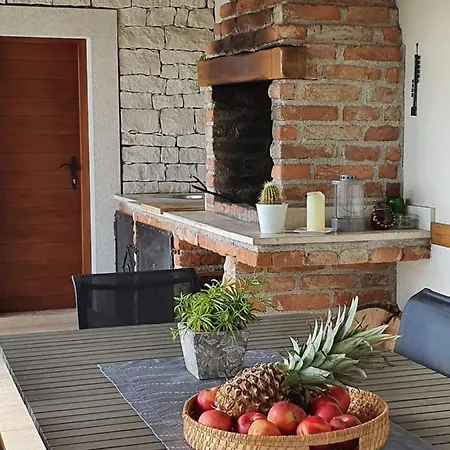 Histra Villa *