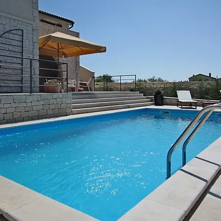 Histra Villa