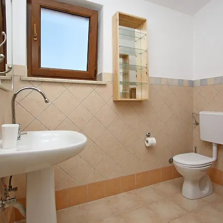 Villa Histra Cabrunici