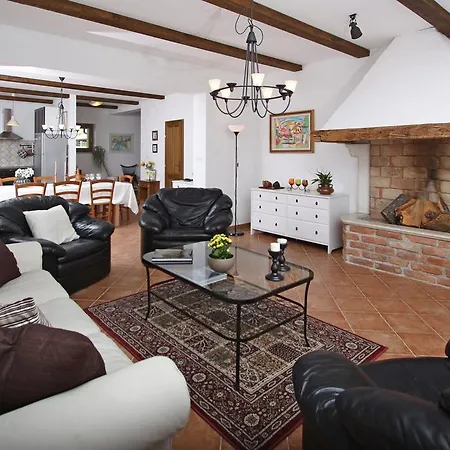 Histra Villa Cabrunici