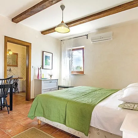 Villa Histra *