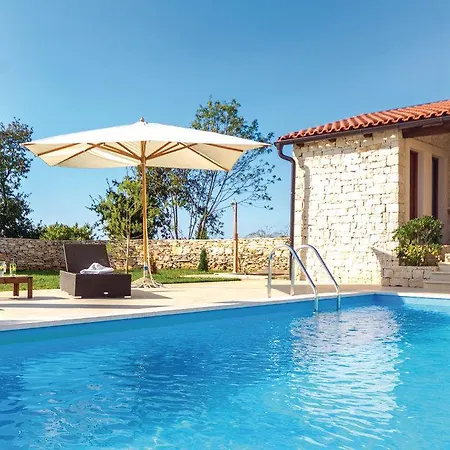 Histra Villa