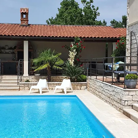 Villa Histra *